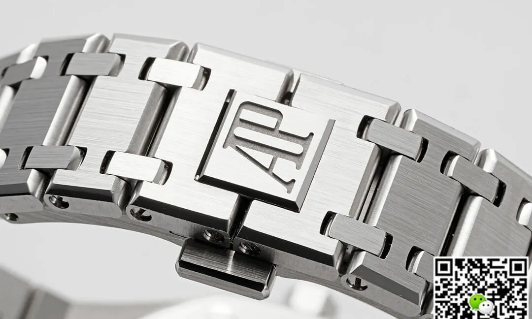 Audemars Piguet Royal Oak 16202ST.OO.1240ST.01 ZF Factory 1:1 Best Edition Replica Watch Silver Case